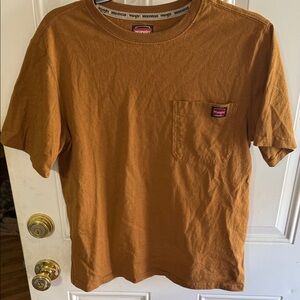 Wrangler Short Sleeve Pocket Tee in Rust